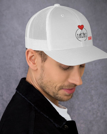 retro-trucker-hat-white-right-65359271344b9.jpg